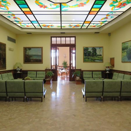Hotel Antico Borgo Riolo Terme Bagian luar foto