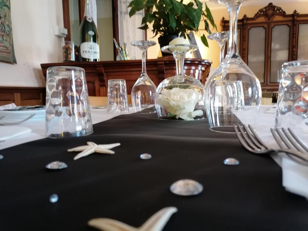 Hotel Antico Borgo Riolo Terme Bagian luar foto
