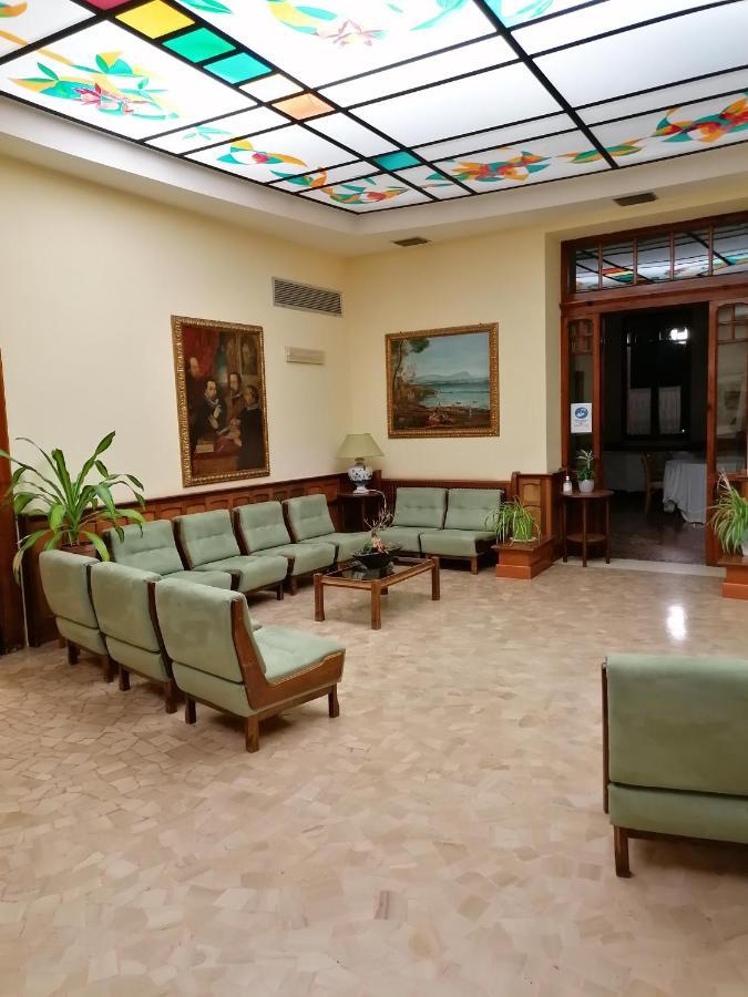 Hotel Antico Borgo Riolo Terme Bagian luar foto