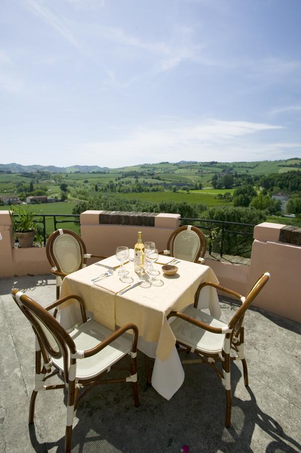 Hotel Antico Borgo Riolo Terme Bagian luar foto