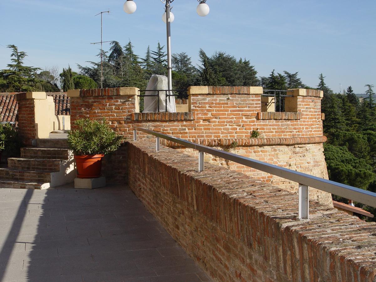 Hotel Antico Borgo Riolo Terme Bagian luar foto
