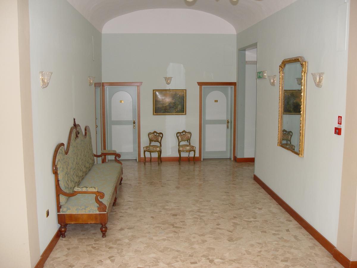 Hotel Antico Borgo Riolo Terme Bagian luar foto
