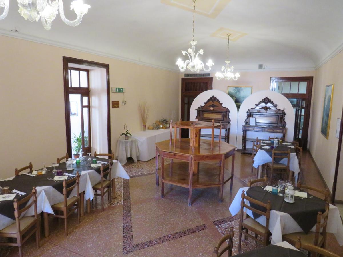 Hotel Antico Borgo Riolo Terme Bagian luar foto